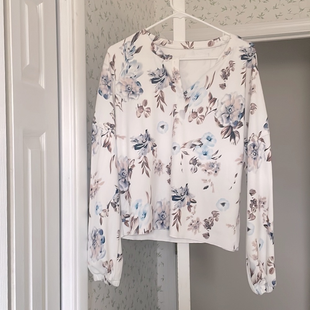 White Floral Pjs. Extremely soft! Size small.